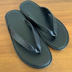 VINCE Black Sandal Size 7.5 NWT